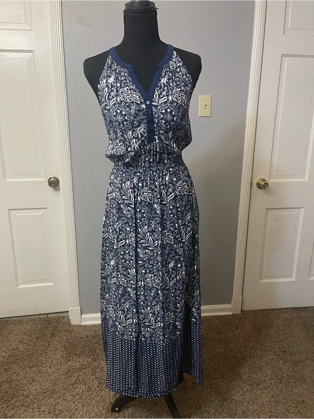 Navy blue sleeveless maxi dress